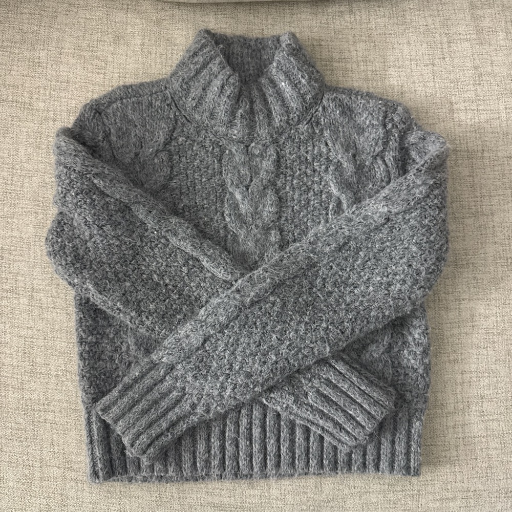 American Eagle Outfitters Gray Cable Knit Turtleneck Sweater